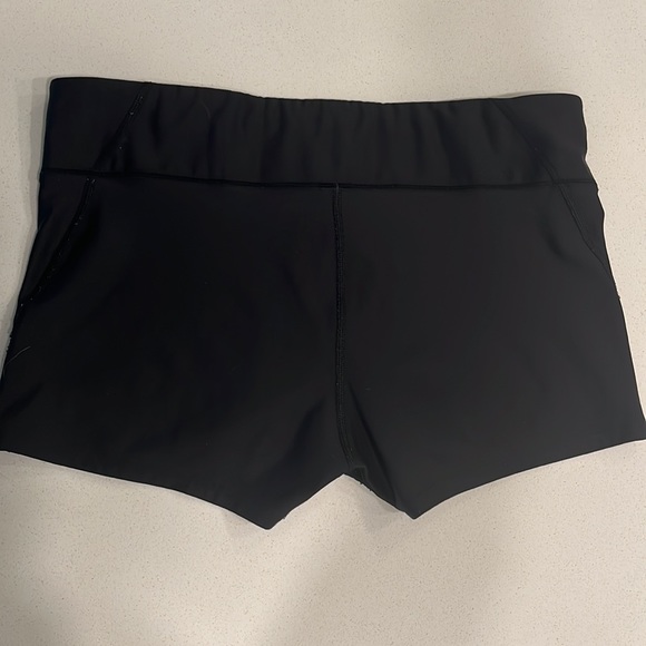 UNDER ARMOUR - Picture 3 of 3